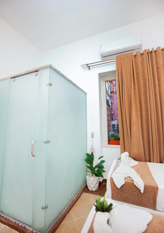 Downtown Antique Hotel - 19