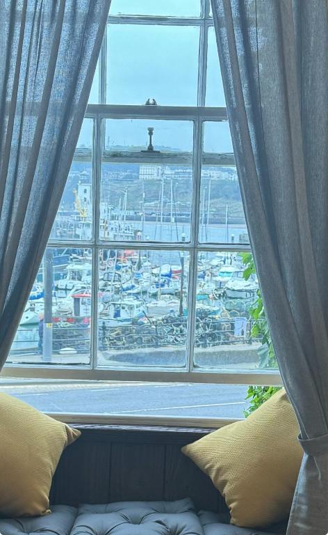 Ivy By The Sea - Resim 28