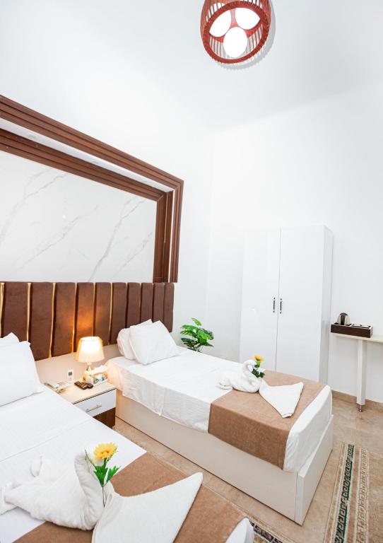 Downtown Antique Hotel - 6