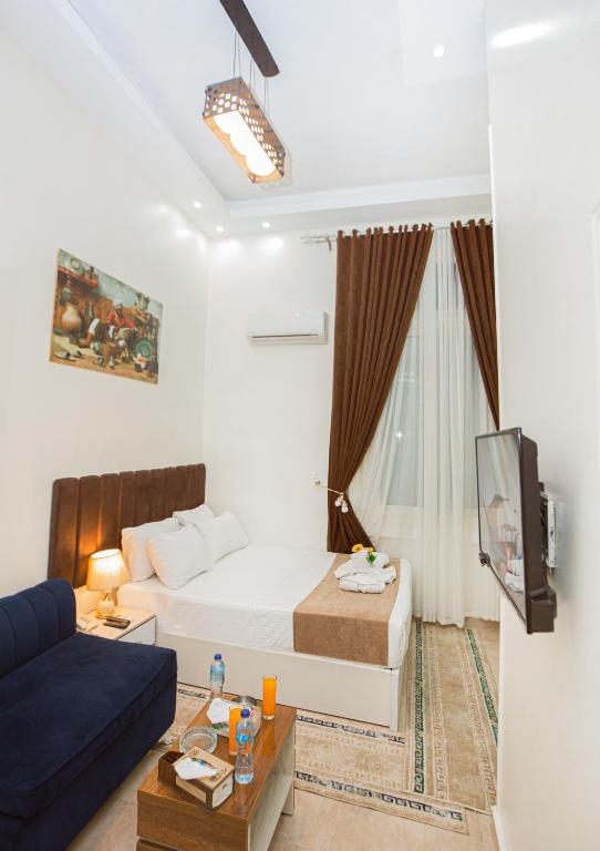 Downtown Antique Hotel - 1