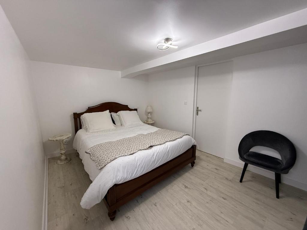 Postel nebo postele na pokoji v ubytování Comme à la maison