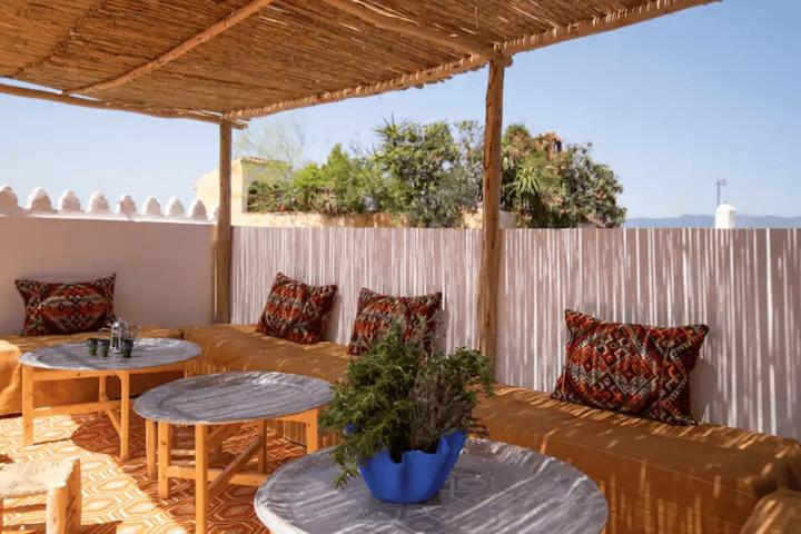 Un lugar para sentarse en Dar YAMINA SUIKA