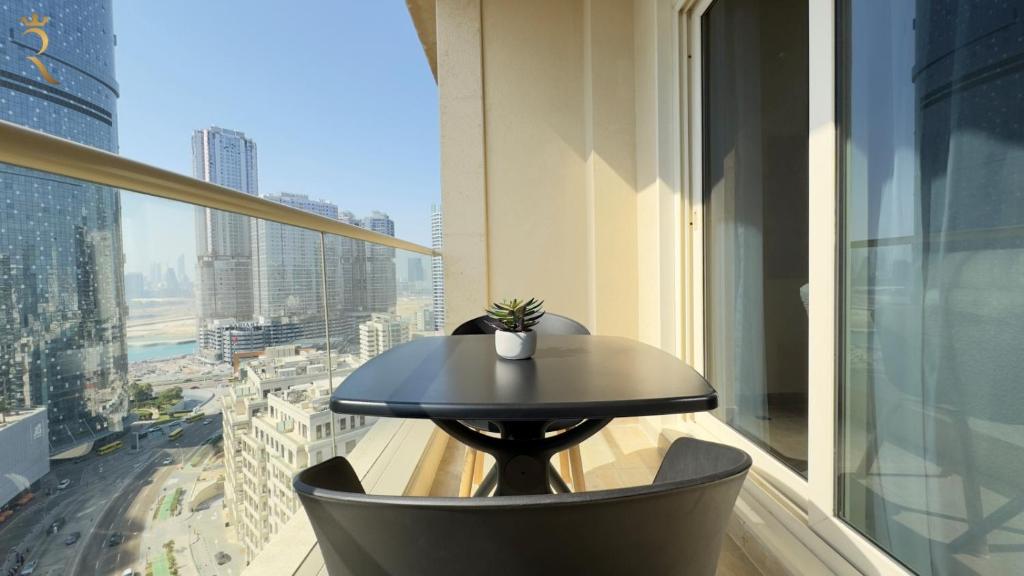 Balkón nebo terasa v ubytování Trendy 1BR in Mangrove Place for 3 Guests in Al Reem