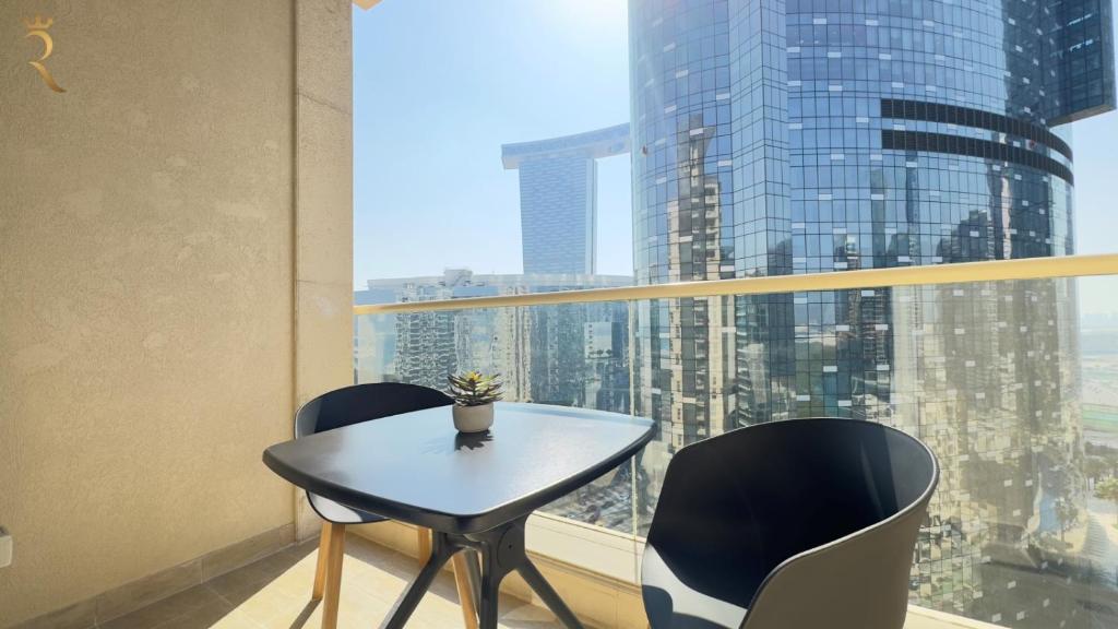 Fotografie z fotogalerie ubytování Trendy 1BR in Mangrove Place for 3 Guests in Al Reem v destinaci Abu Dhabi