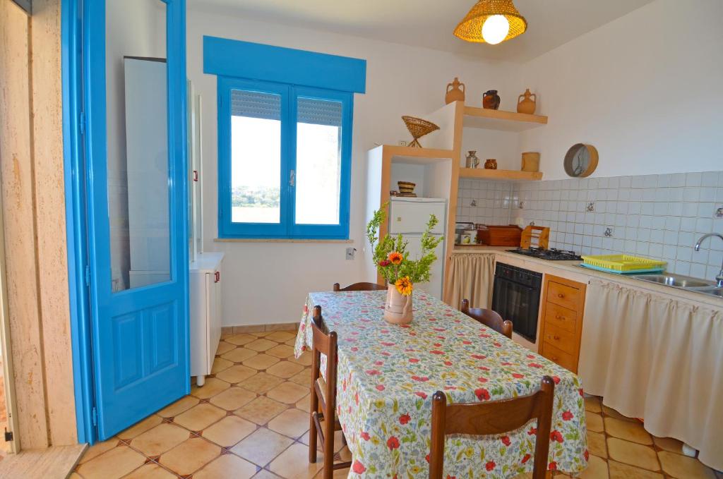 Kuchyň nebo kuchyňský kout v ubytování Casa Orizzonte