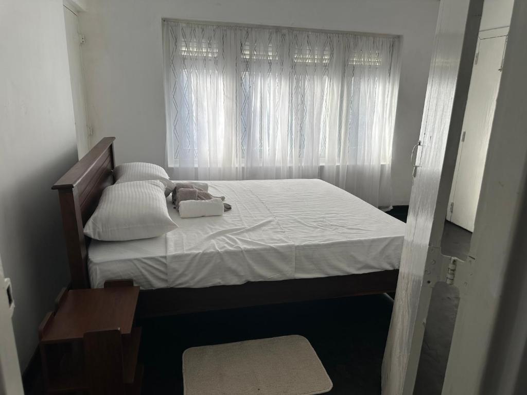 Postel nebo postele na pokoji v ubytování Negombo - Entire House - Sleeps 7 - Close to the Airport