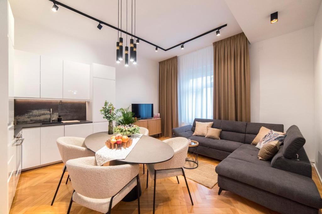 Pacha Luxury 2BR - Central Zagreb