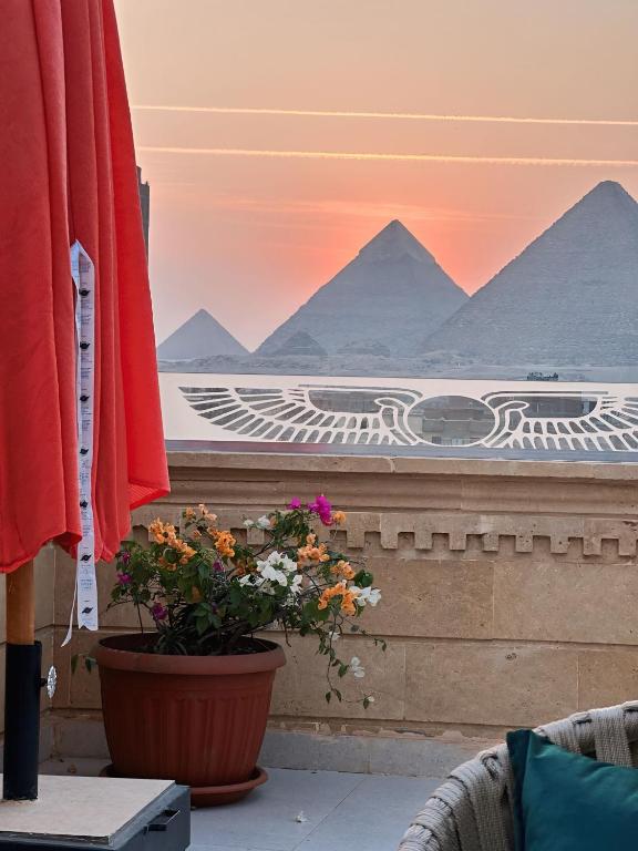 Nespecifikovaný výhled na hory nebo výhled na hory při pohledu z hotelu