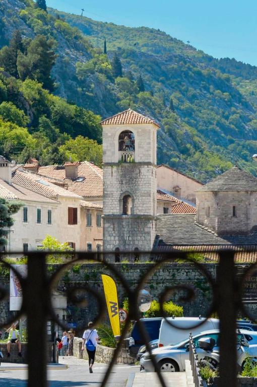 Old Town View - Sunny, Bright & Quiet