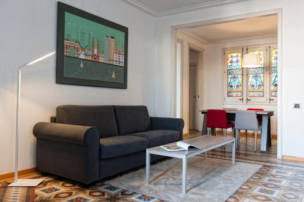 A seating area at MH Apartments Tetuan
