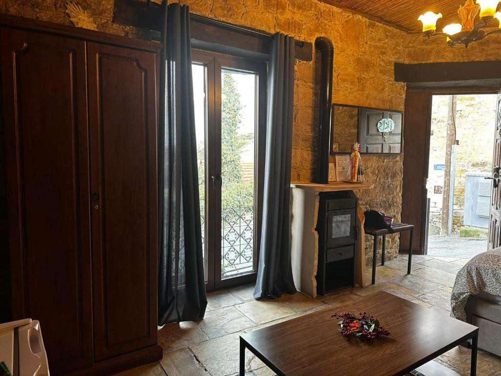 Kuchyň nebo kuchyňský kout v ubytování Pachna Studios - Village Life