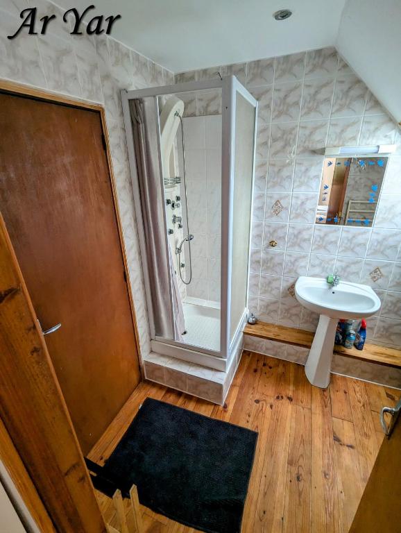 Koupelna v ubytování Ker Gwenn