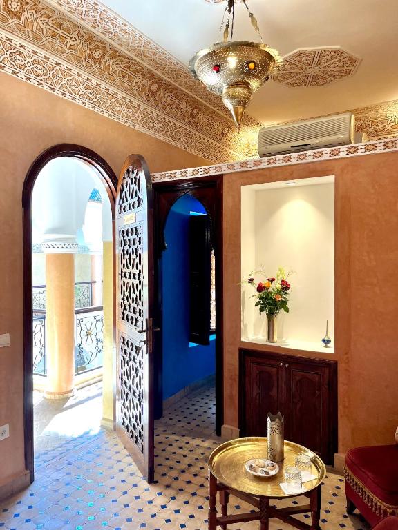 Posezení v ubytování Riad Fatinat Marrakech