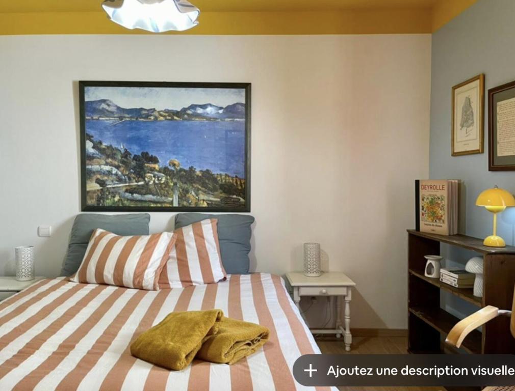 Ένα ή περισσότερα κρεβάτια σε δωμάτιο στο L'appartement d'Albert - french style