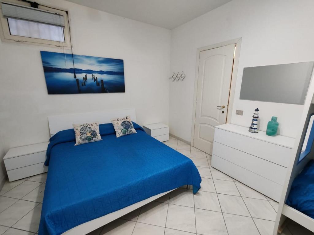 Ένα ή περισσότερα κρεβάτια σε δωμάτιο στο Arya Apartment