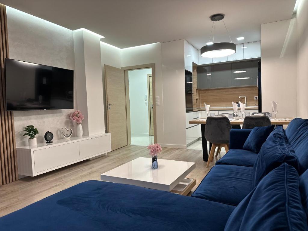 TV a/nebo společenská místnost v ubytování Delux 1 - Plovdiv Луксозен апартамент с паркинг