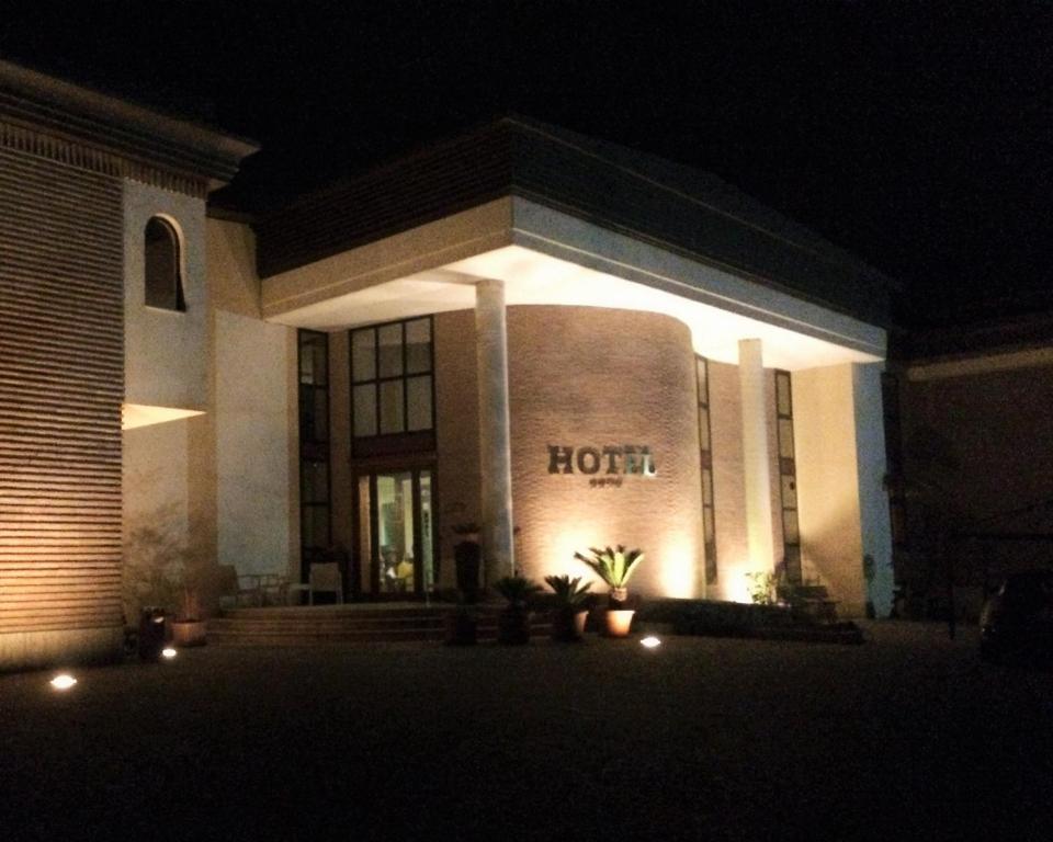 Budova, kde se hotel nachází
