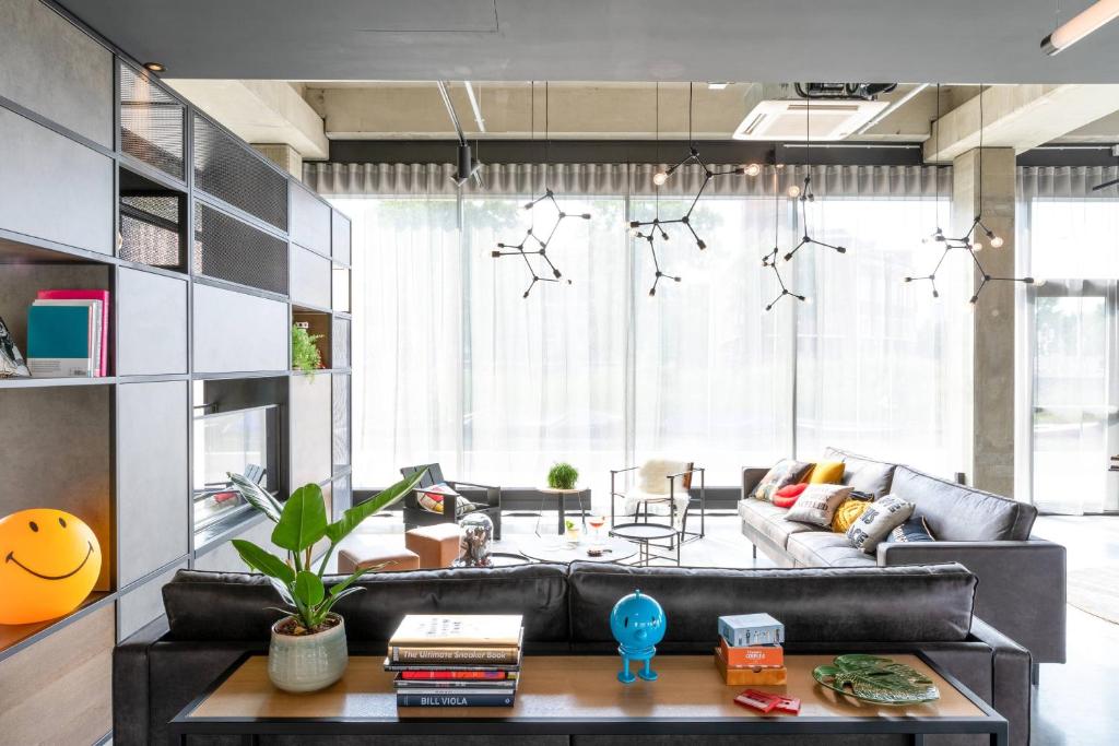 Moxy Utrecht - Resim 14