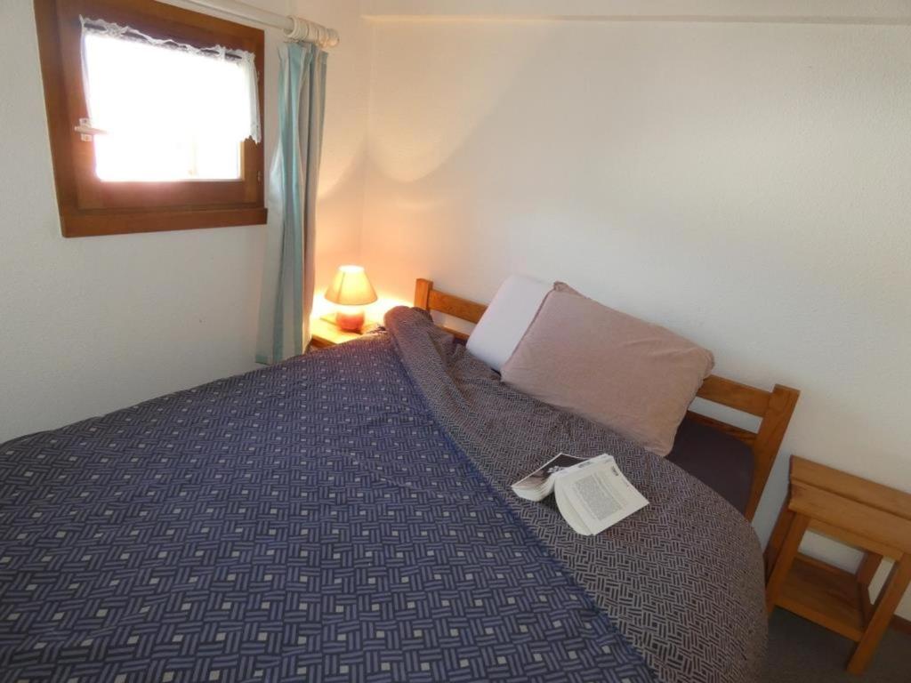 Posteľ alebo postele v izbe v ubytovaní Maison de vacances 36m² avec piscine, terrasse et parking - Notre-Dame-de-Monts - FR-1-540-230