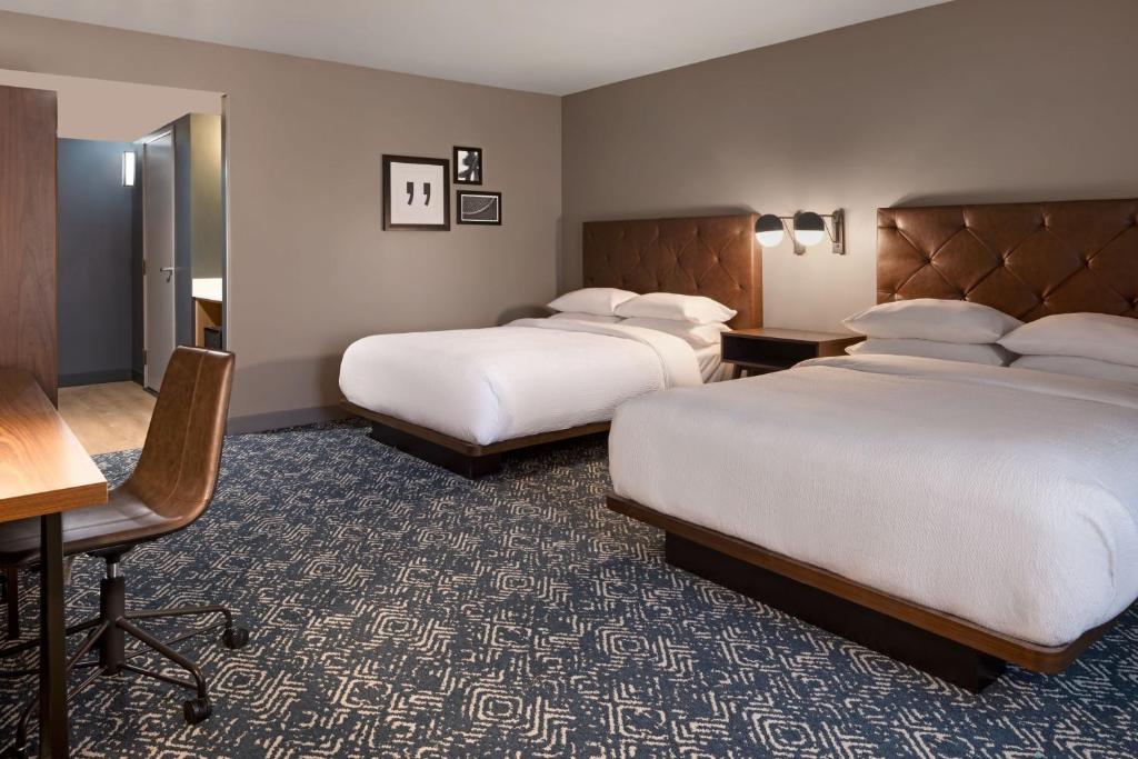 Four Points by Sheraton Bakersfield - Superior Room, Guest Room, 2 Double
