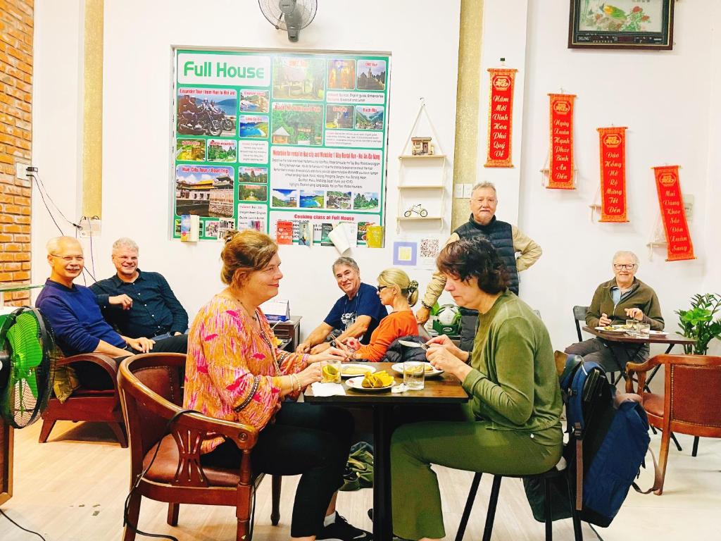 Full House Homestay - 16