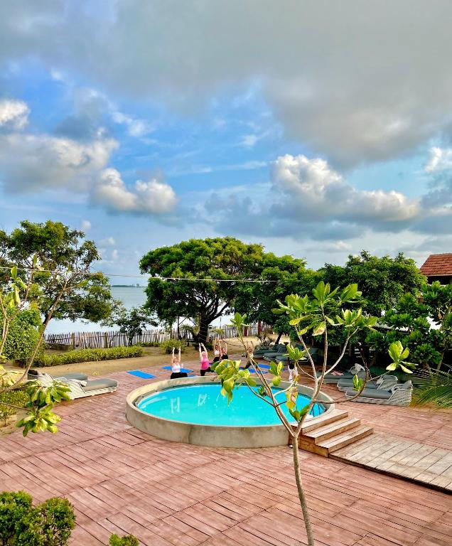 Bazén v ubytování Arasi Resort nebo v jeho okolí