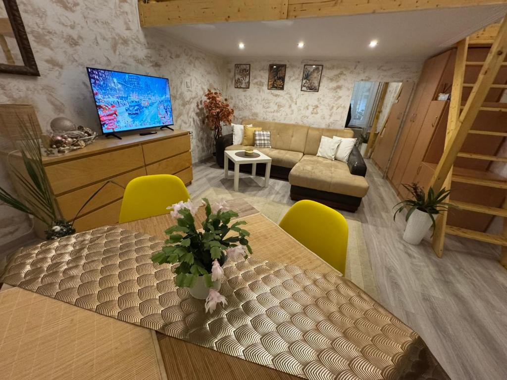 Ararat Apartman 1062 Budapest, Aradi utca 64. Fsz.10. kép - 1