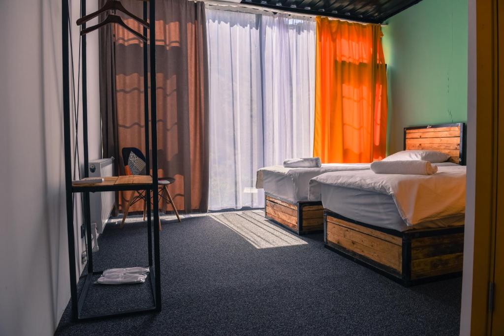 Postel nebo postele na pokoji v ubytování Hotel Arevi Yeghegis