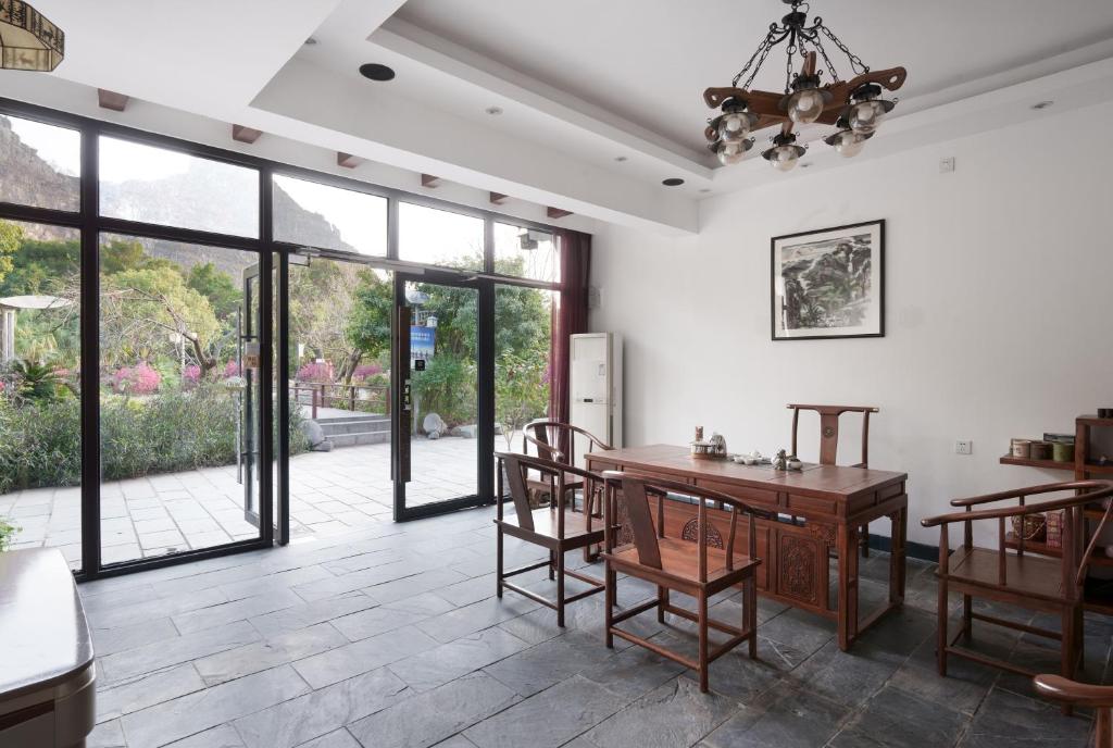 Ảnh trong thư viện ảnh của Castle peak yard Inn Guilin-Free one-way pick-up service for high-speed rail ở Quế Lâm