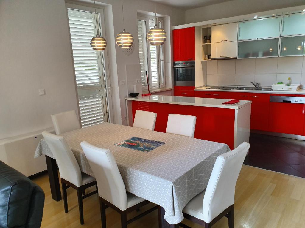 Apartments Laus - 19