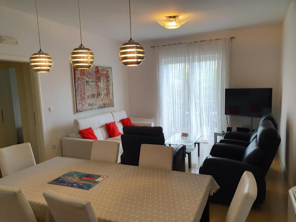 Apartments Laus - 18