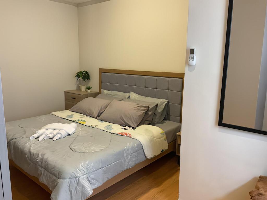 Homey in Villa Conchita Subd - Twee Slaapkamers Huis
