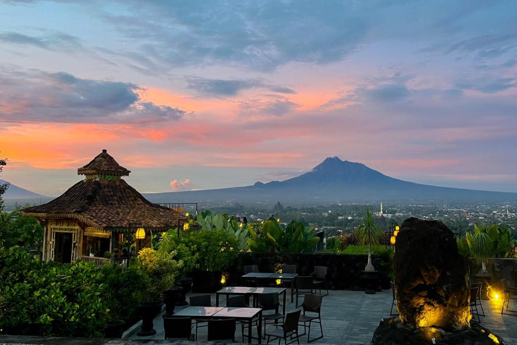 Tempat Bukber di Abhayagiri Jogja