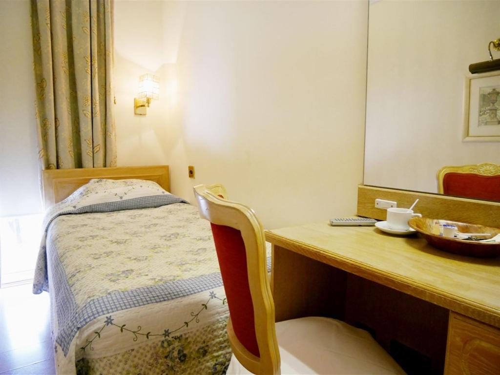 
Standard Single Room
