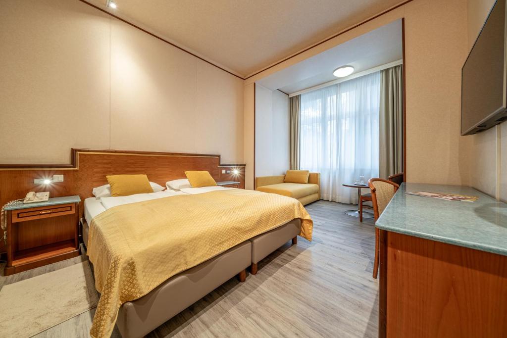 Hotel Neue Post I self check-in - Resim 35