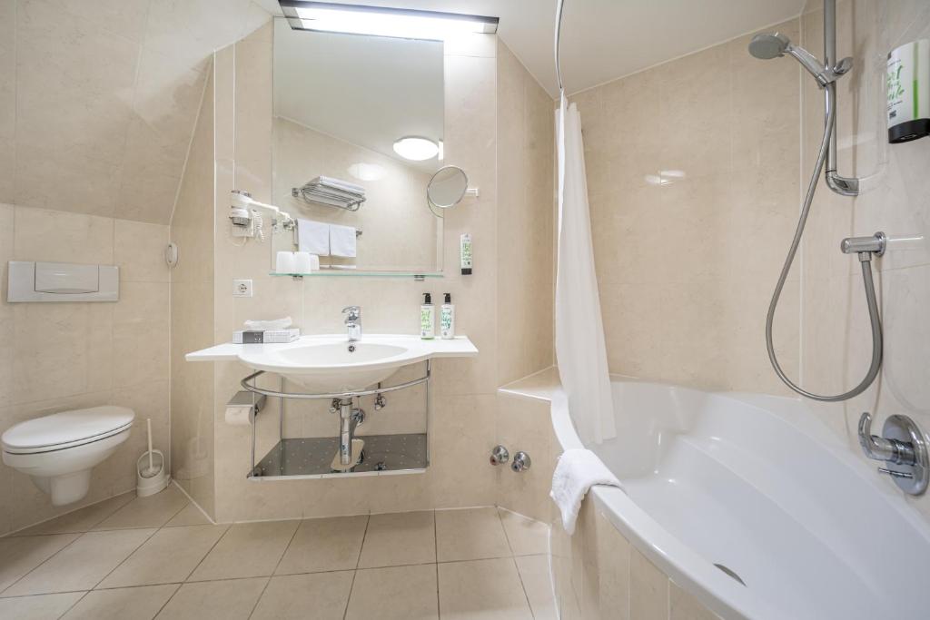 Hotel Neue Post I self check-in - Resim 21