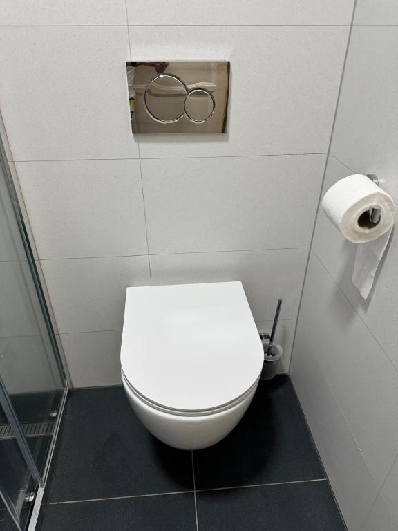 Pearl Bee Deluxe Suites - 12