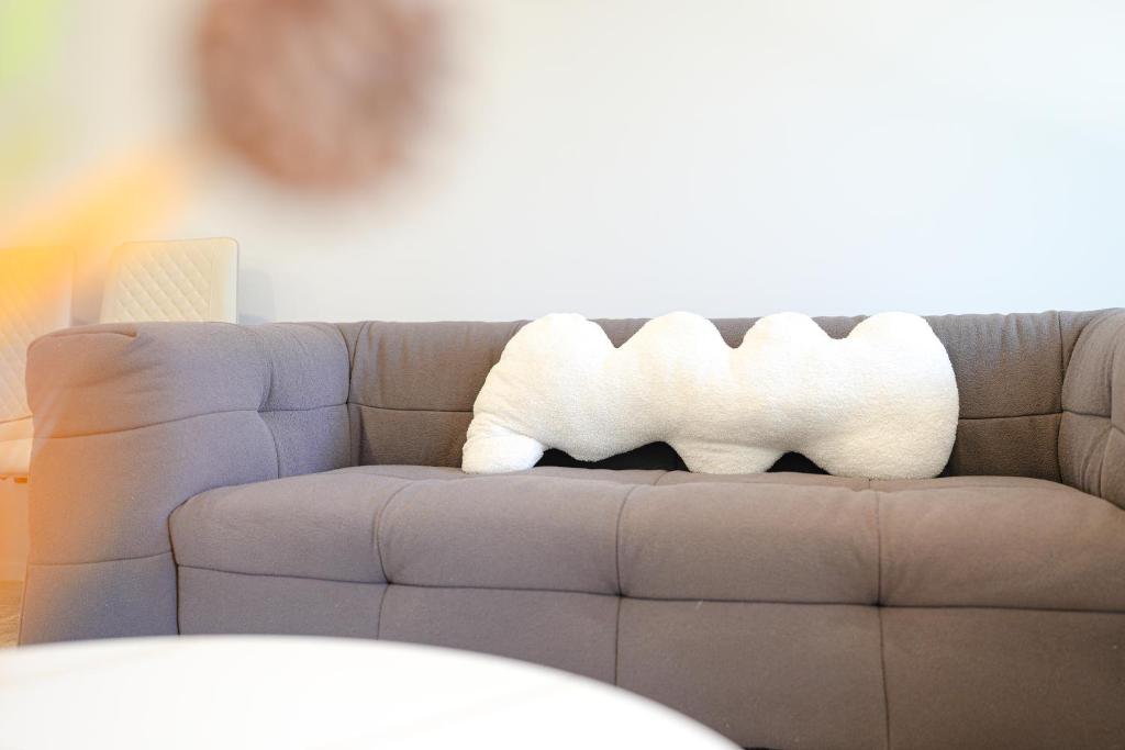 Graceful Stay 3BR beside UC - Resim 23