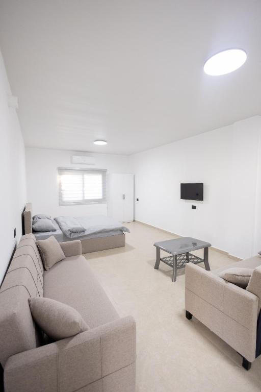 Χώρος καθιστικού στο The yard