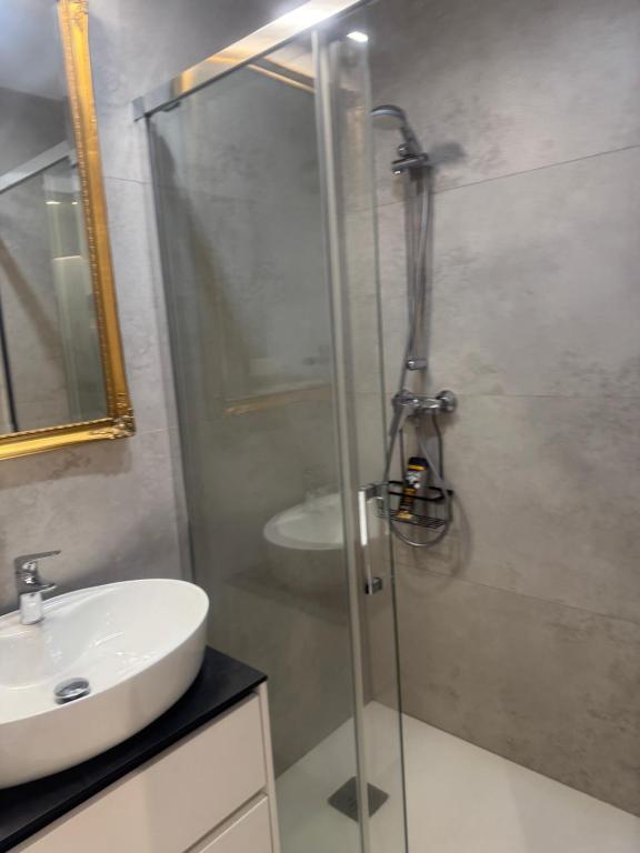 Poznan Plac Wolnosci 6 Bond - Resim 19