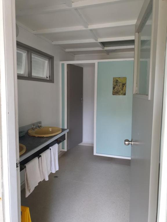 
Standard Room with Shared Bathroom
