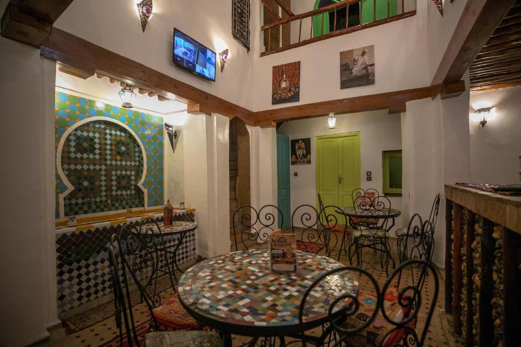 Posezení v ubytování Riad dar Merzouga