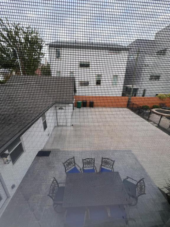 Balkón nebo terasa v ubytování MyCrib Houston Hostel