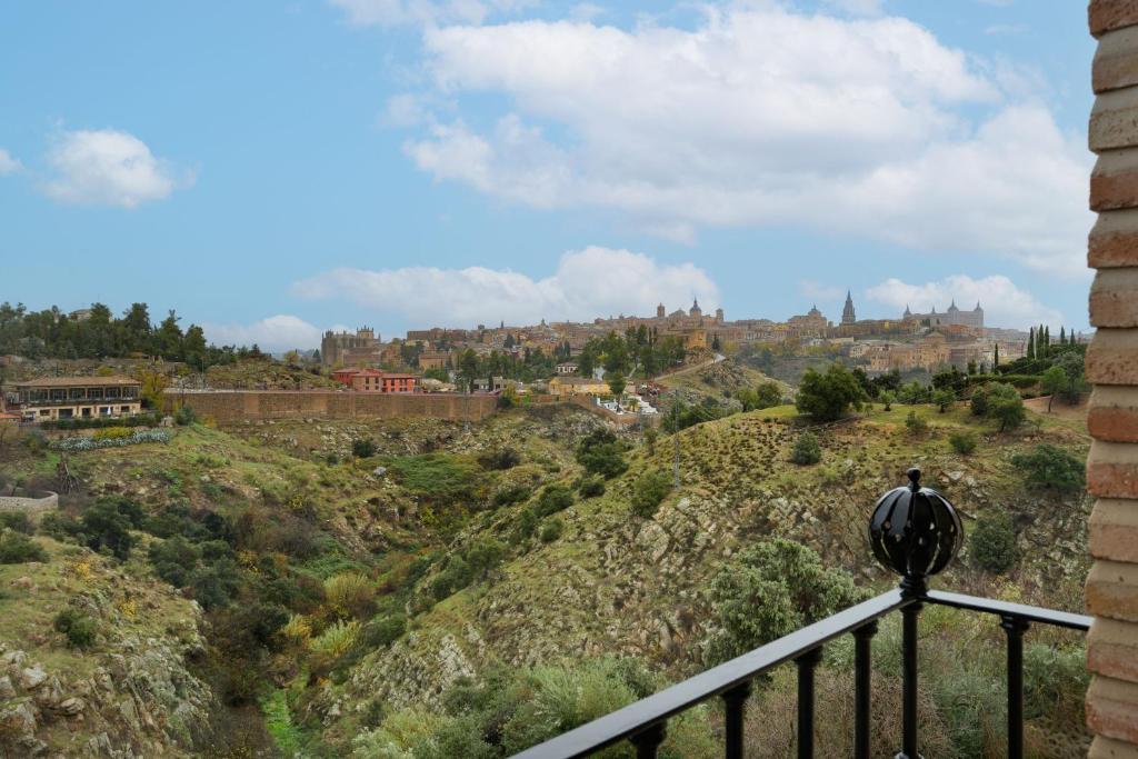 AC Hotel Ciudad de Toledo by Marriott - 景观标准特大号床间