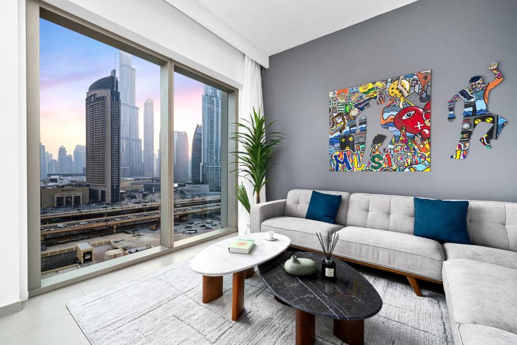 Χώρος καθιστικού στο Arthouse Views - Burj Khalifa view & Dubai Mall access