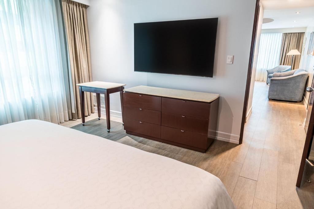 Postel nebo postele na pokoji v ubytování Sheraton Guayaquil