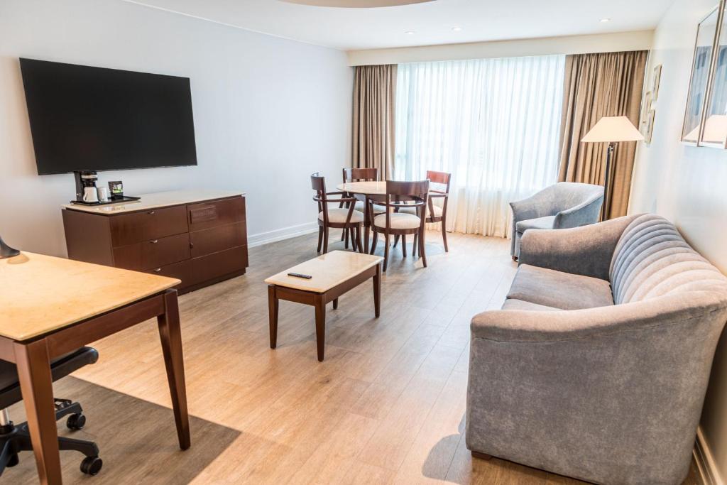 TV a/nebo společenská místnost v ubytování Sheraton Guayaquil