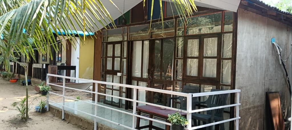 Balkón nebo terasa v ubytování Casa Beach hut Resort