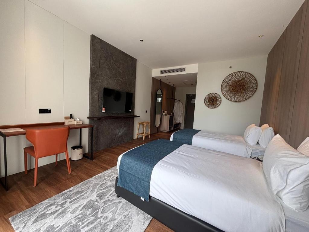 Roxy Beach Resort - Zweibettzimmer Mit Bergblick