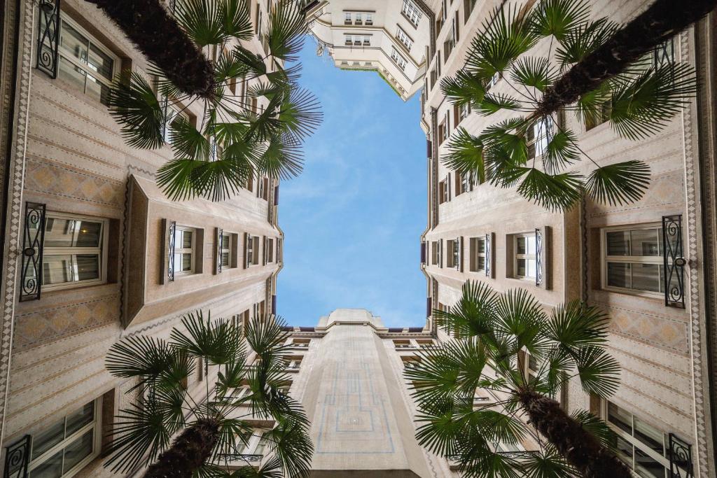 Prince de Galles, a Luxury Collection hotel, Paris - Resim 11